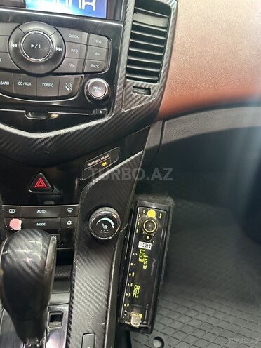 Chevrolet Cruze-14