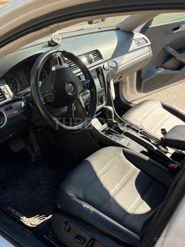 Volkswagen Passat-7