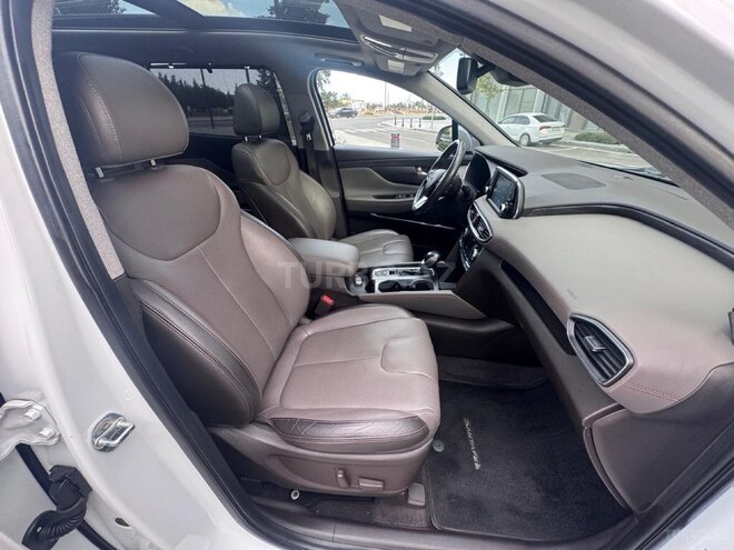 Hyundai Santa Fe-11