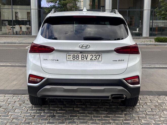 Hyundai Santa Fe-6