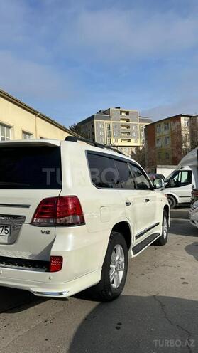 Toyota Land Cruiser-7