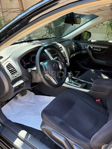 Nissan Altima-3
