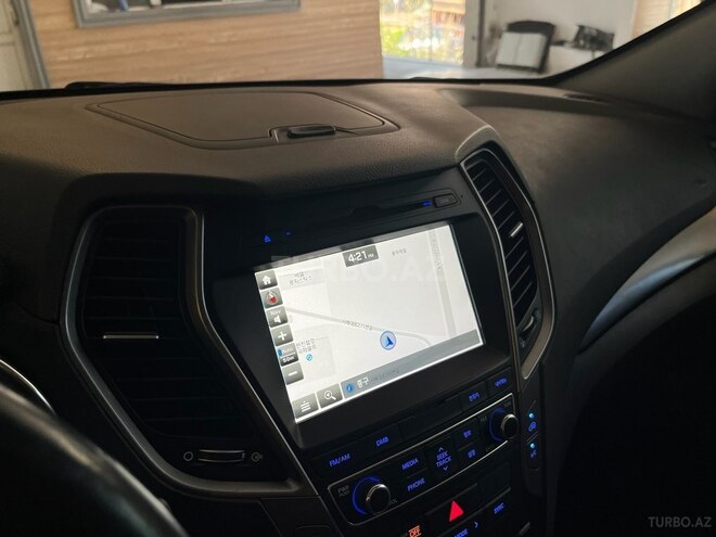 Hyundai Santa Fe-10