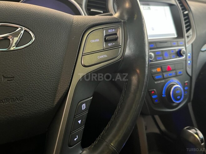 Hyundai Santa Fe-5