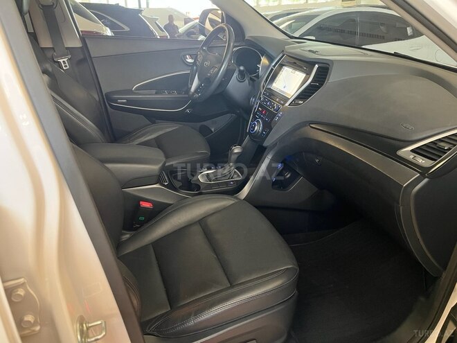 Hyundai Santa Fe-19