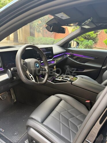 BMW i5-9