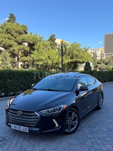 Hyundai Elantra-3