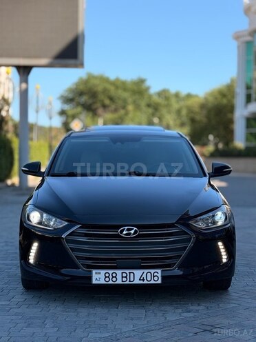 Hyundai Elantra-1