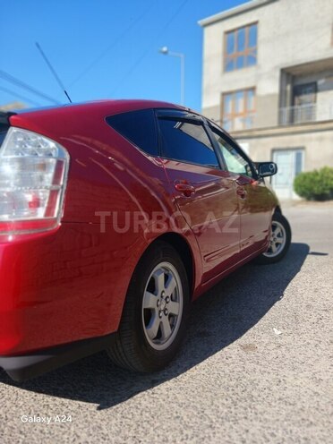 Toyota Prius-4
