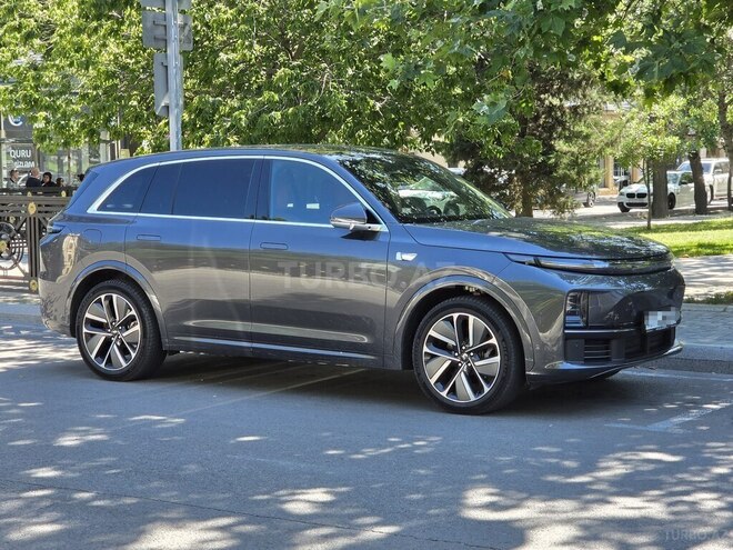 Li Auto L7-4