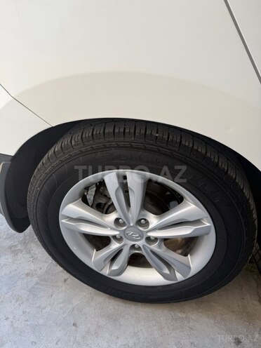 Hyundai ix35-8