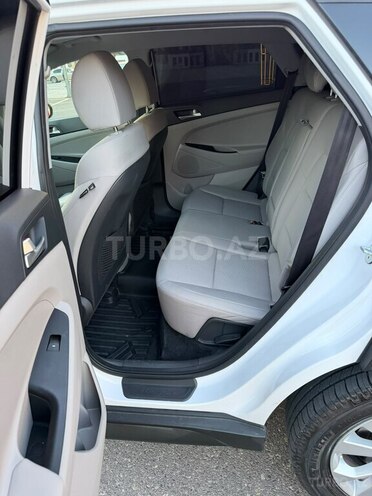 Hyundai Tucson-5