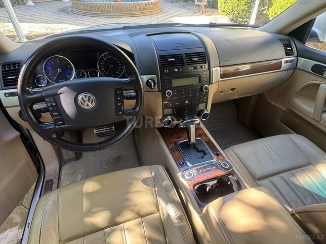 Volkswagen Touareg-2