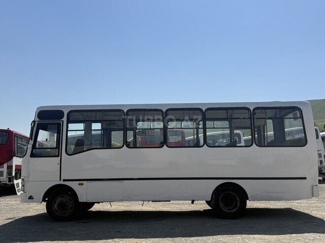 Isuzu NP 37-4
