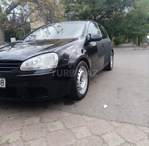 Volkswagen Golf-5