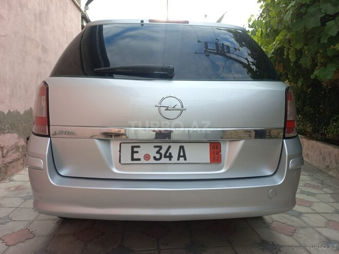 Opel Astra-2