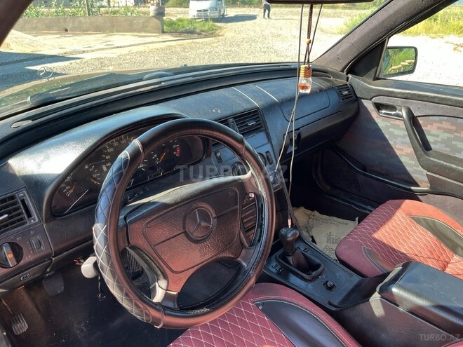 Mercedes C 180-6
