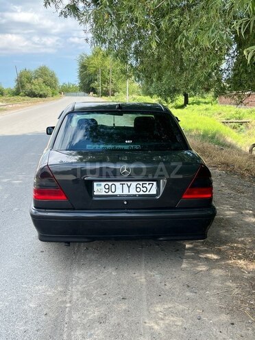 Mercedes C 180-7