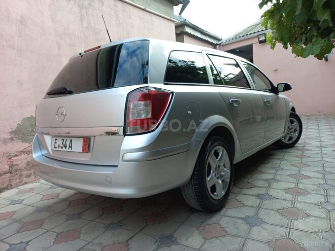 Opel Astra-11