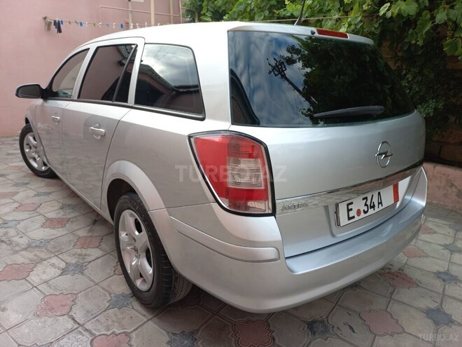 Opel Astra-10