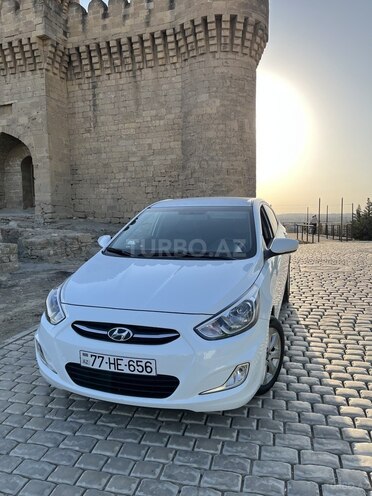 Hyundai Accent-1