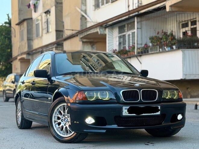 BMW 318-10