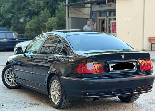 BMW 318-13