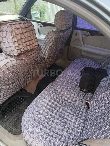 Mercedes E 230-8