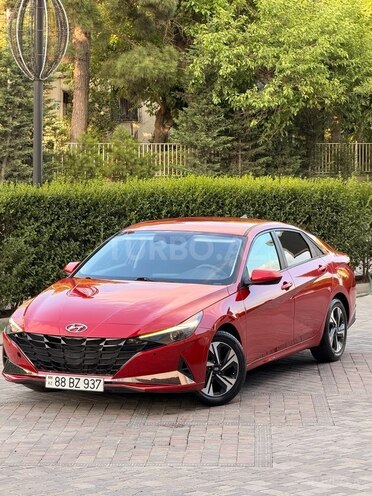 Hyundai Elantra-1