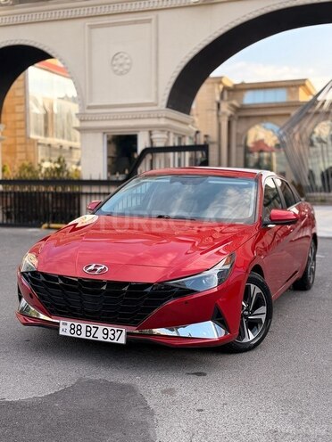 Hyundai Elantra-2