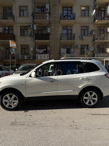 Hyundai Santa Fe-5