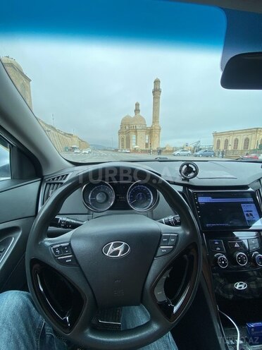 Hyundai Sonata-3