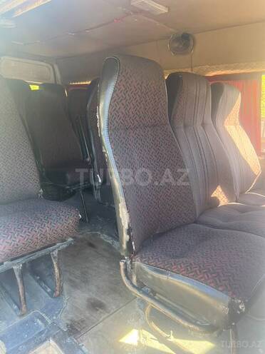 Ford Transit-6