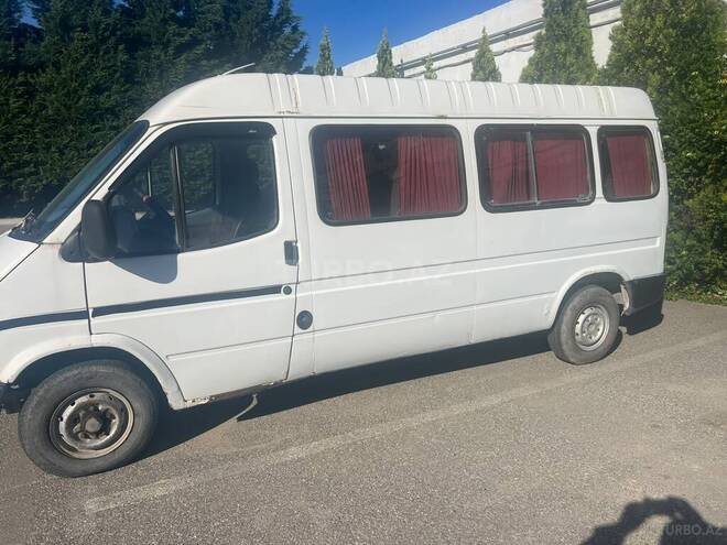 Ford Transit-3