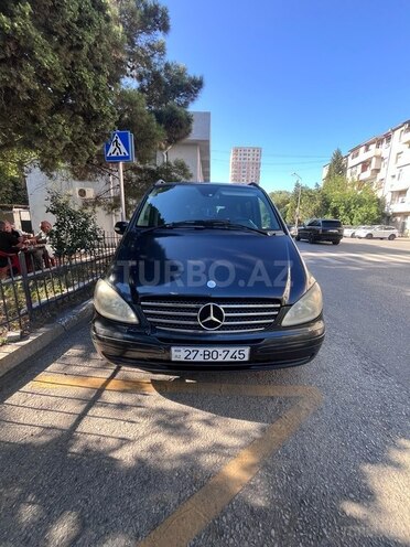 Mercedes Viano-1