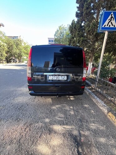 Mercedes Viano-3