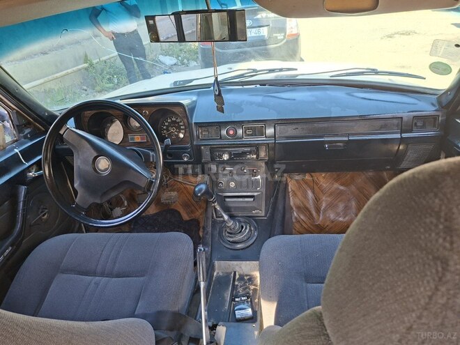 GAZ 24 "Volga"-8