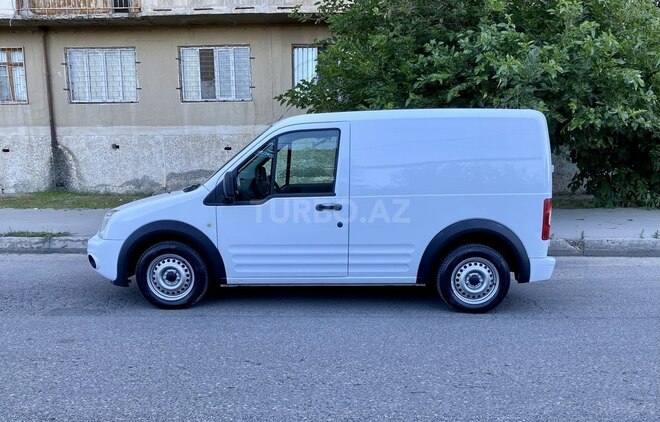 Ford Transit Connect-6