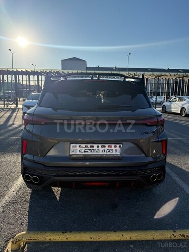 Geely Coolray-3