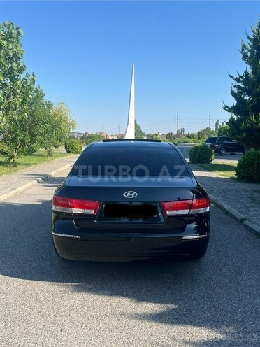 Hyundai Sonata-2