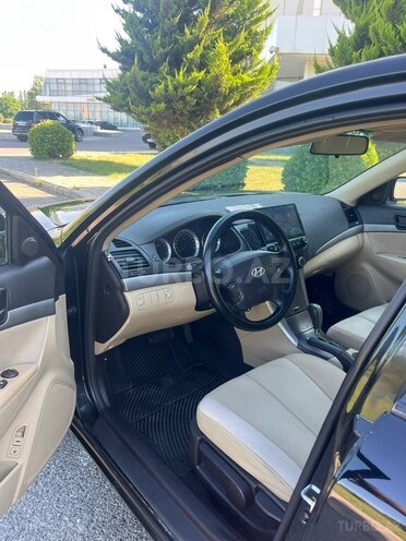 Hyundai Sonata-13