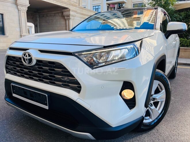 Toyota RAV4-10