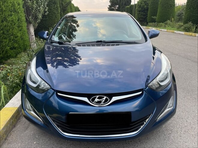 Hyundai Elantra-16