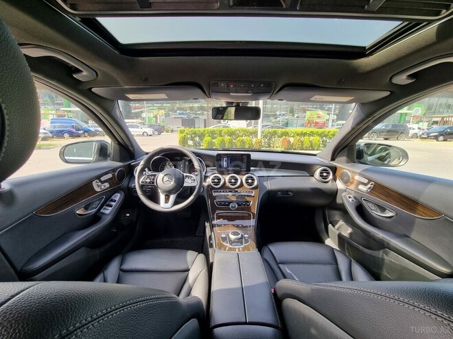 Mercedes C 300-9