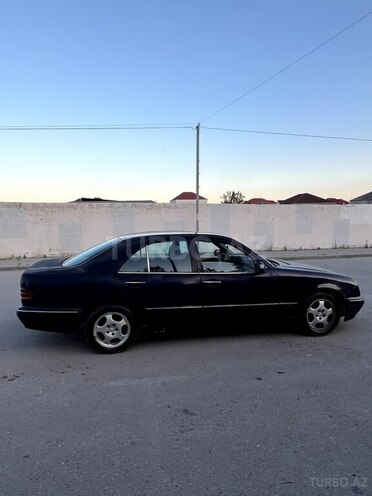 Mercedes E 220-9