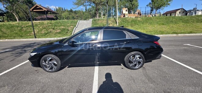 Hyundai Elantra-7