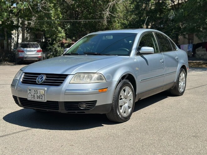 Volkswagen Passat-2