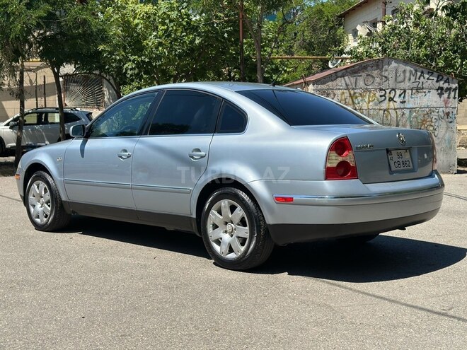 Volkswagen Passat-4