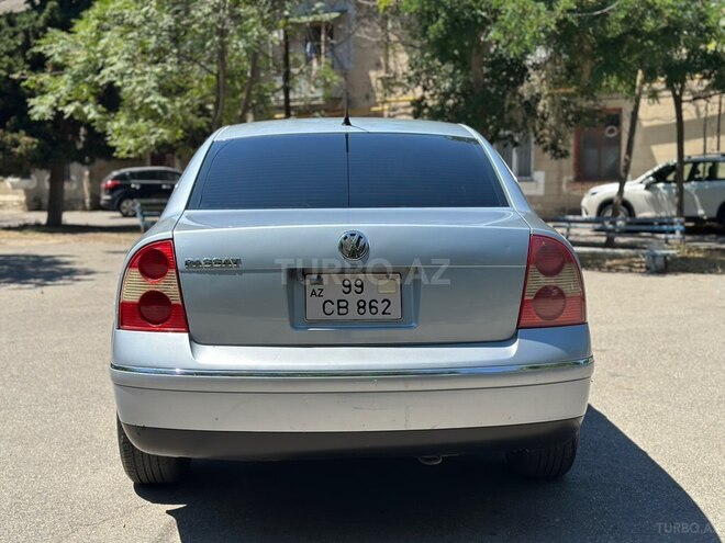 Volkswagen Passat-5