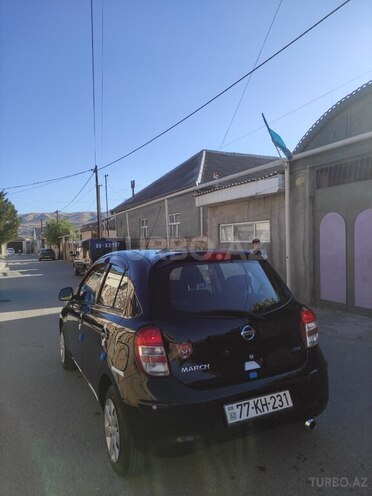 Nissan March-6
